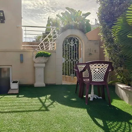 Villa Private Guest - With Pool *
