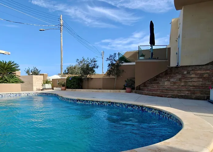 Private Guest - With Pool Vilă *